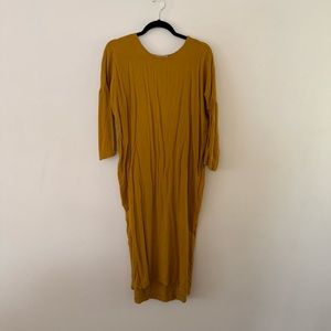 Black Crane cocoon pleated dress in XS. Excellent condition.